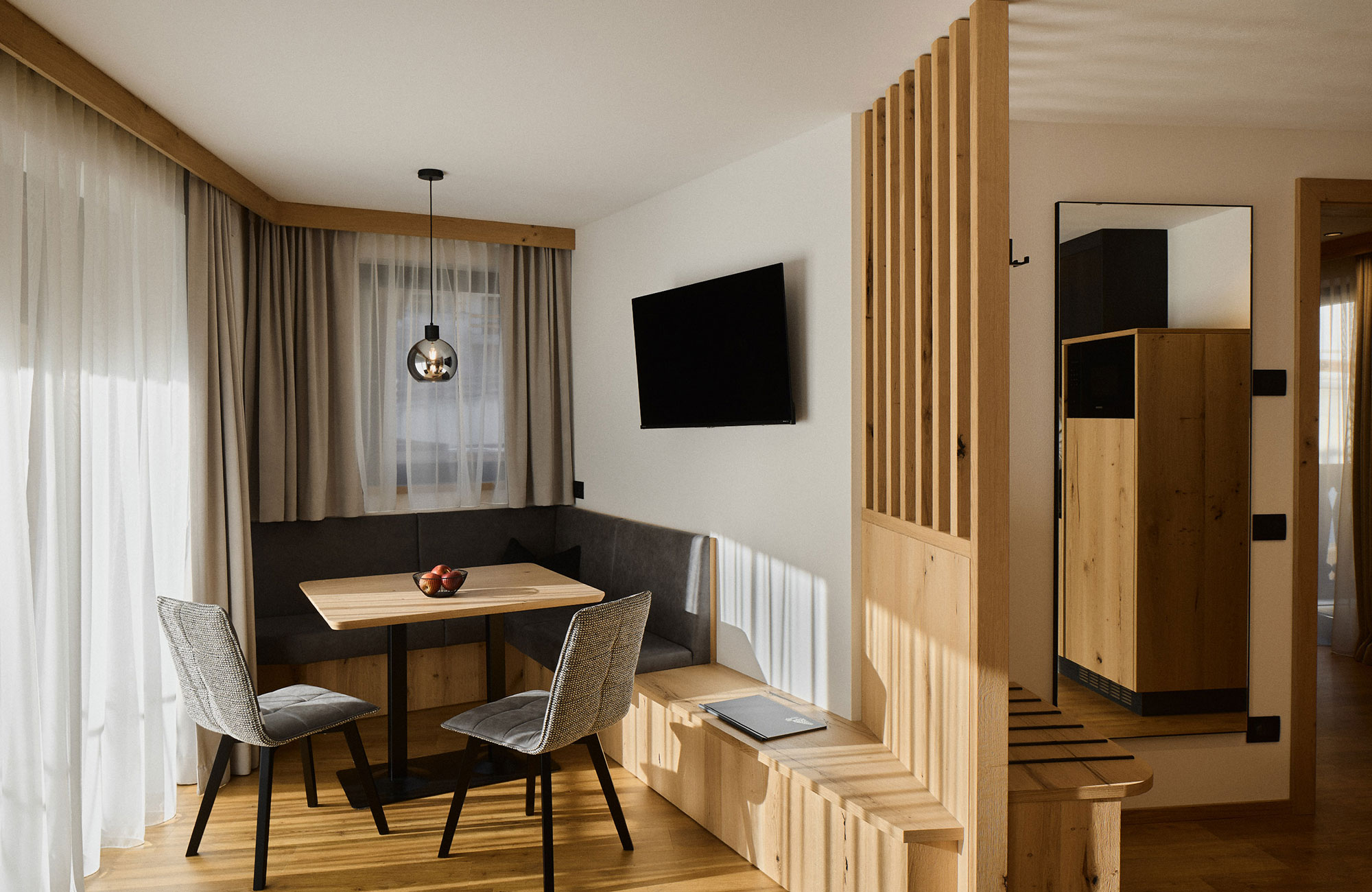 Costes Mountain Chalet